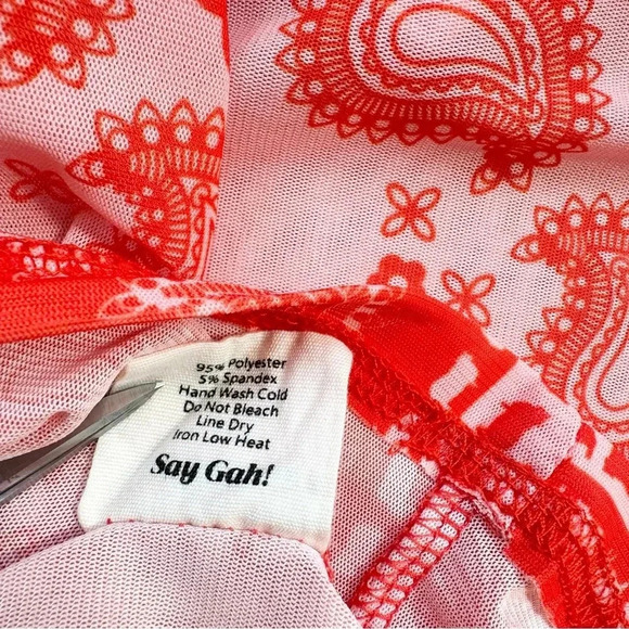 Lisa Says Gah Ariel Tank Top Shirt Sleeveless Bandana Sheer Print Pattern Red - Picture 4 of 8